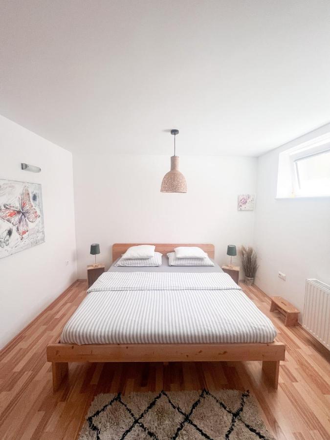 Lovely Basement Rental Блед Экстерьер фото